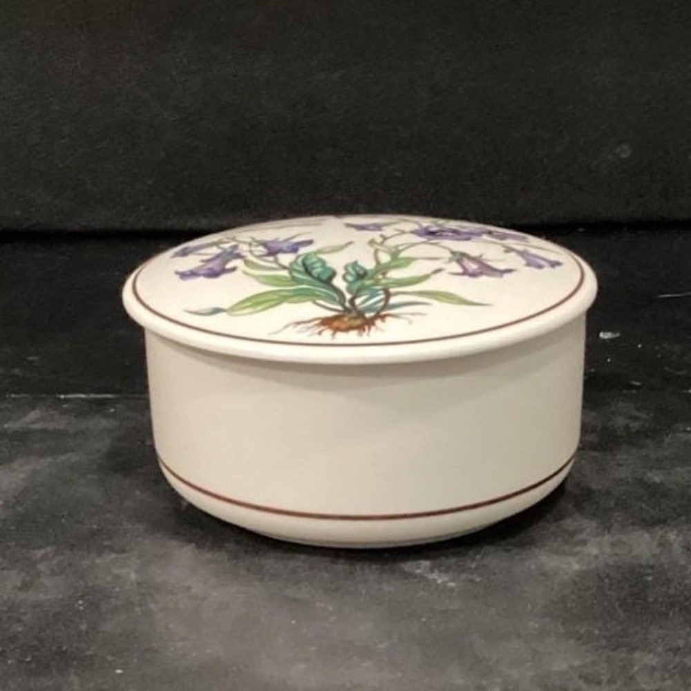 Villeroy & Boch Botanica Trinket Box, Vintage Campanula Rotundifolia Design - Picture 10 of 13